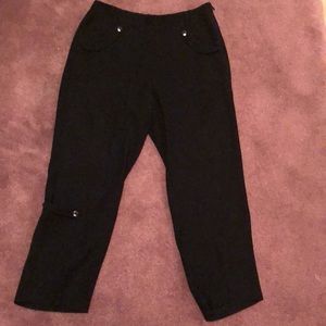 Black Jamie Sadock women’s size 6 slacks.